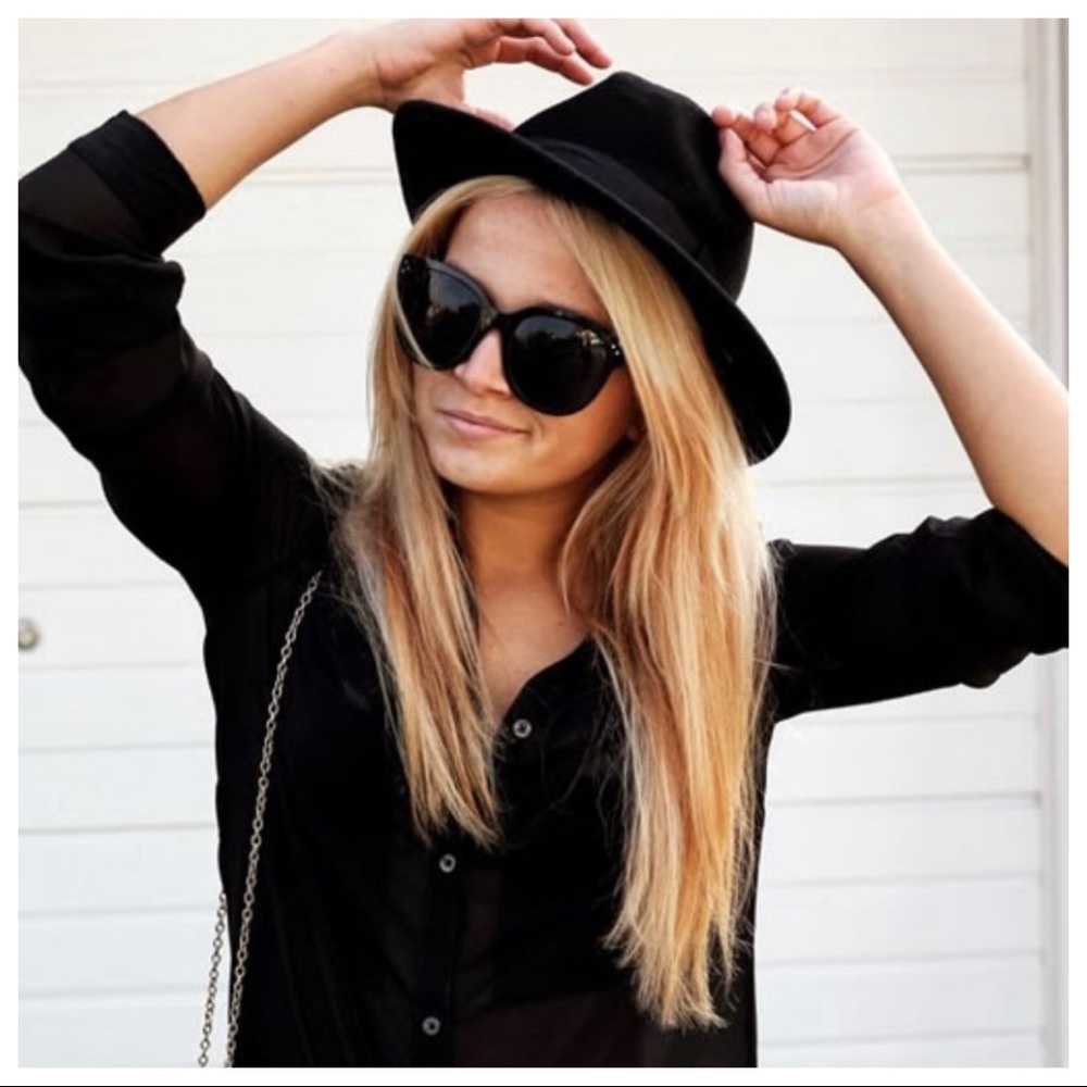 Chic Oversized Cat Eyes Sunglasses - Picture 2 of 5